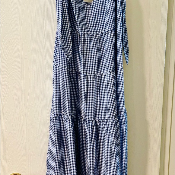 Old Navy Smock Dress - Picture 2 of 5